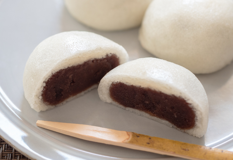 上品な味わいと縁起の良さ：上用饅頭の魅力に迫る