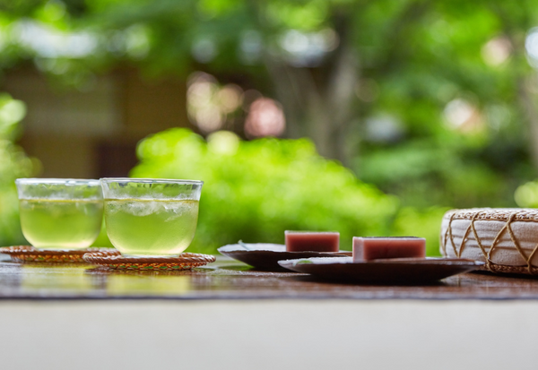 夏の涼を呼ぶ、名前も涼しげな和菓子と水菓子