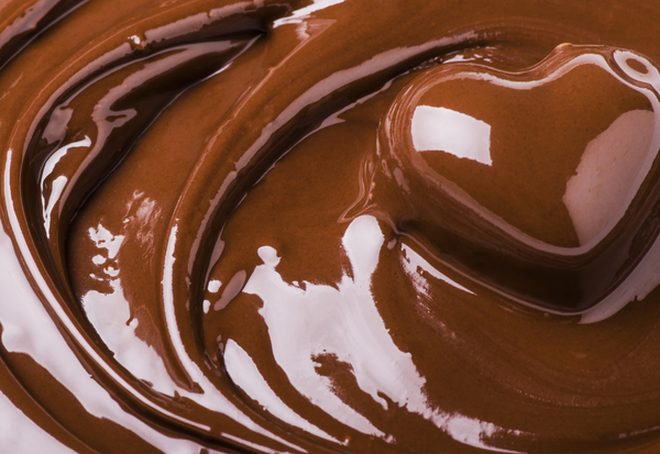 生クリームで濃厚に！チョコを溶かして固める簡単レシピ