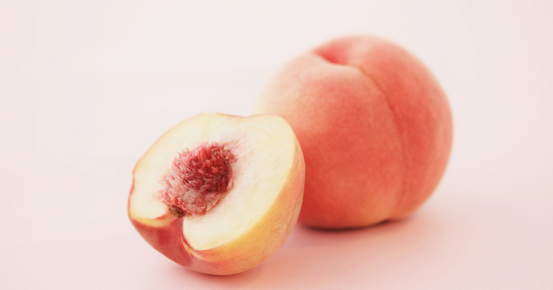 桃の中身が赤いのは大丈夫？食べて安心な見分け方と美味しく保存するコツ