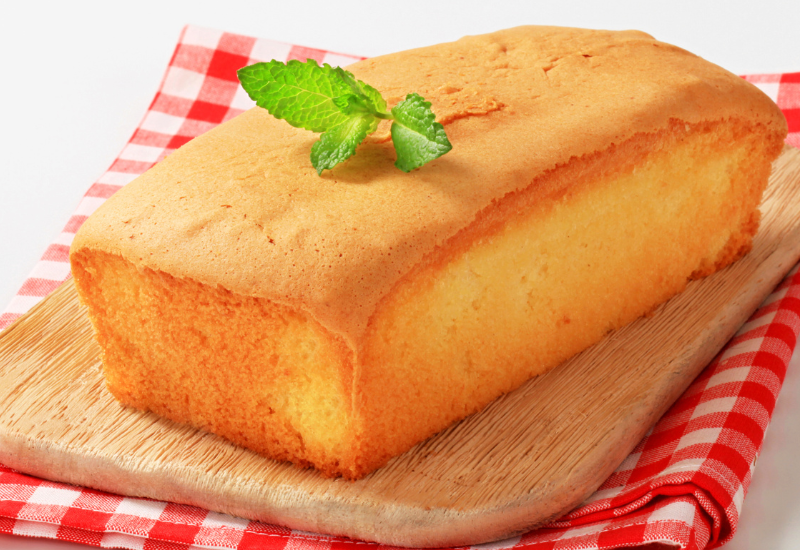 しっとり至福のりんごパウンドケーキ：丸ごと一個で感動の味わい！