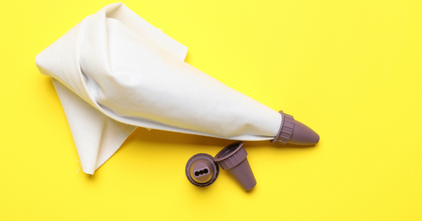 デコレーションを彩る魔法：生クリームの絞り方完全ガイド