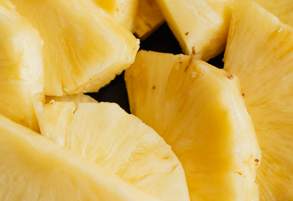 パイナップルは野菜？果物？分類の謎を徹底解剖！