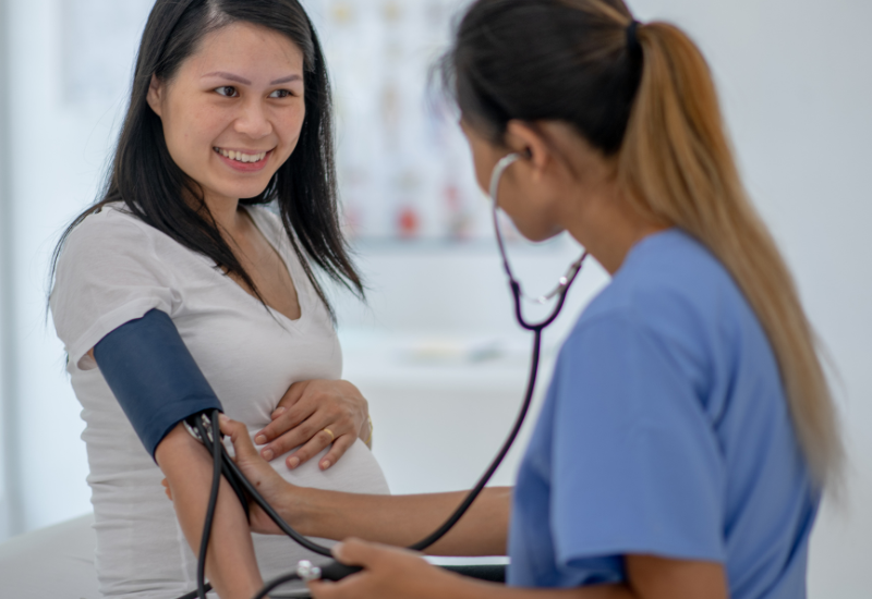 甘いものが高血圧に？知っておくべきリスクと対策