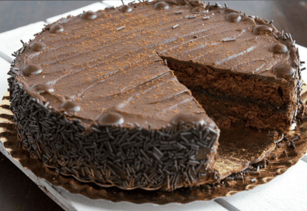 7号ケーキは何人分？知っておきたいホールケーキのサイズ