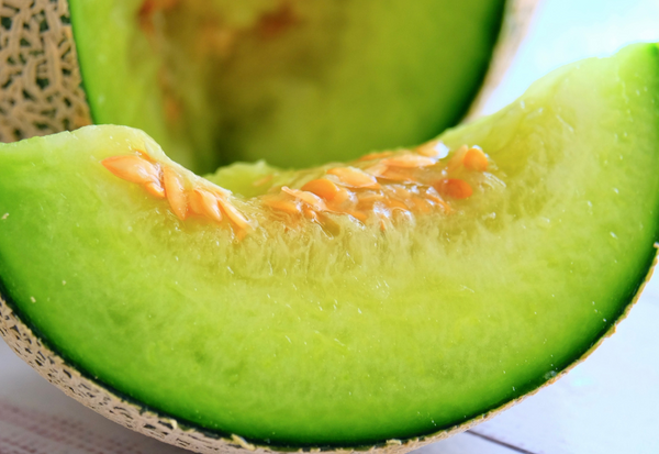 もう迷わない！メロンの食べ方を徹底解説：最高の一切れを見つけよう