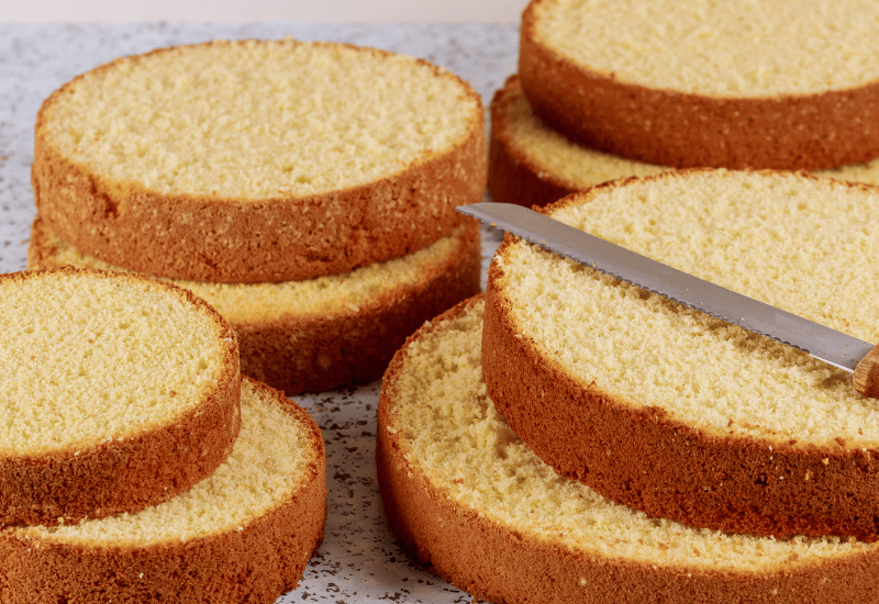 共立てで作る！基本のふわふわスポンジケーキレシピ