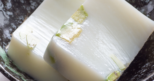 淡雪羹：口の中で溶ける春の雪、その繊細な魅力