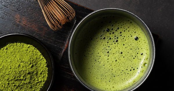 抹茶の知られざる副作用：健康効果の裏に潜むリスクとは？