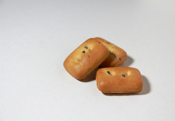 乾パン カロリー