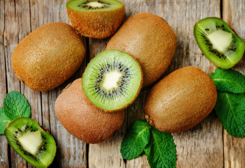 キウイを食べると舌がピリピリ！原因と対策を徹底解説