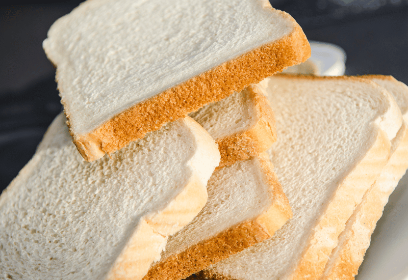 【離乳食】パンはいつから？初めてのパン粥レシピと注意点