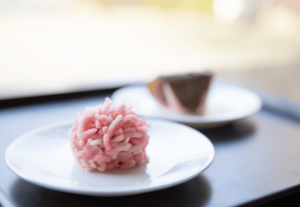 お茶菓子とは