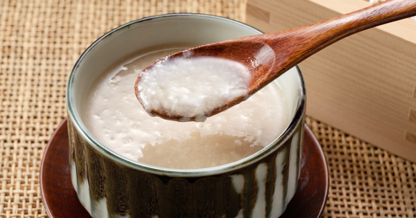 甘酒の知られざるデメリットとは？効果を最大限に引き出すための賢い飲み方