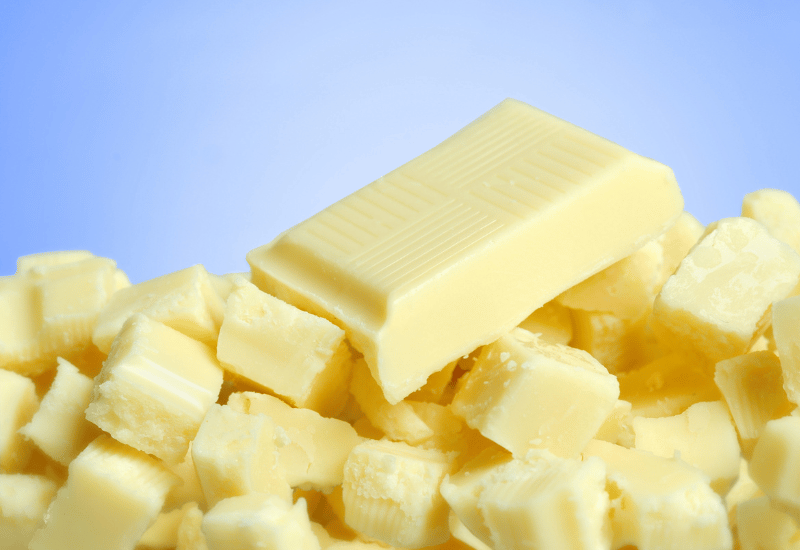 ホワイトチョコの原材料：白さ、甘さ、おいしさの秘密に迫る！