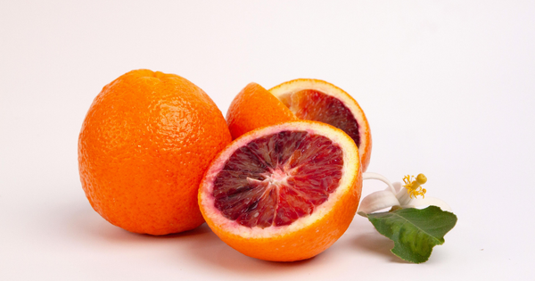 ブラッドオレンジ：血色の果肉が織りなす魅惑の世界