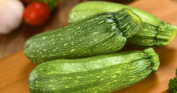 ズッキーニは生で食べられるか？ 生食の可否から選び方、レシピまで徹底解説！