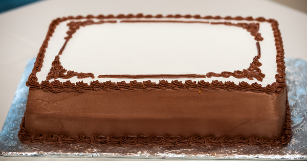 シートケーキ：アレンジ自在な基本レシピと無限の可能性