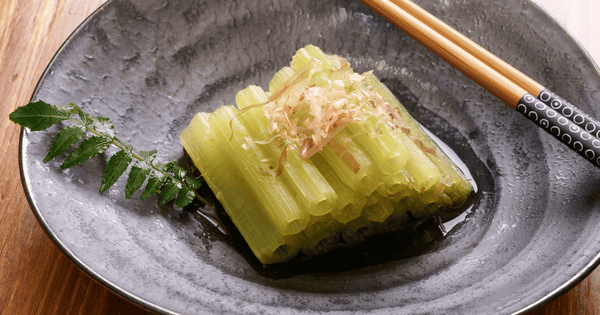 春の味覚！ふきの旬を味わう：下処理から絶品レシピまで