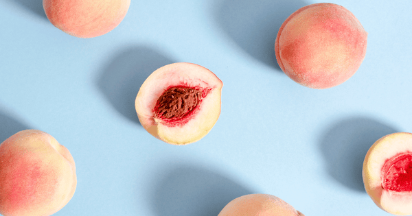 切った桃が黒くなる？変色の原因と美味しく保つための裏技