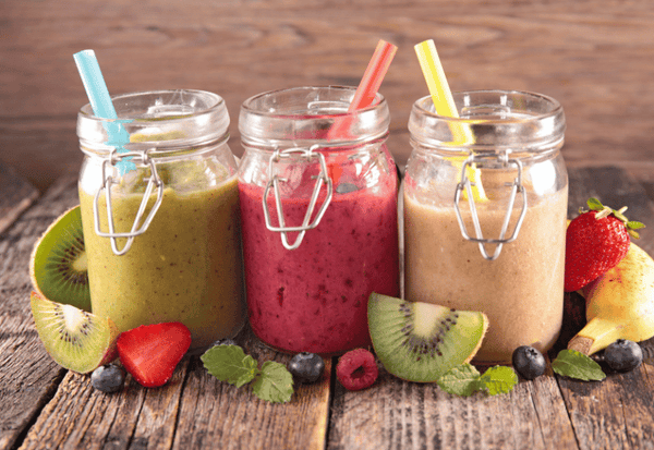 朝のスムージー習慣：ヘルシーで美味しい一日を始めるために