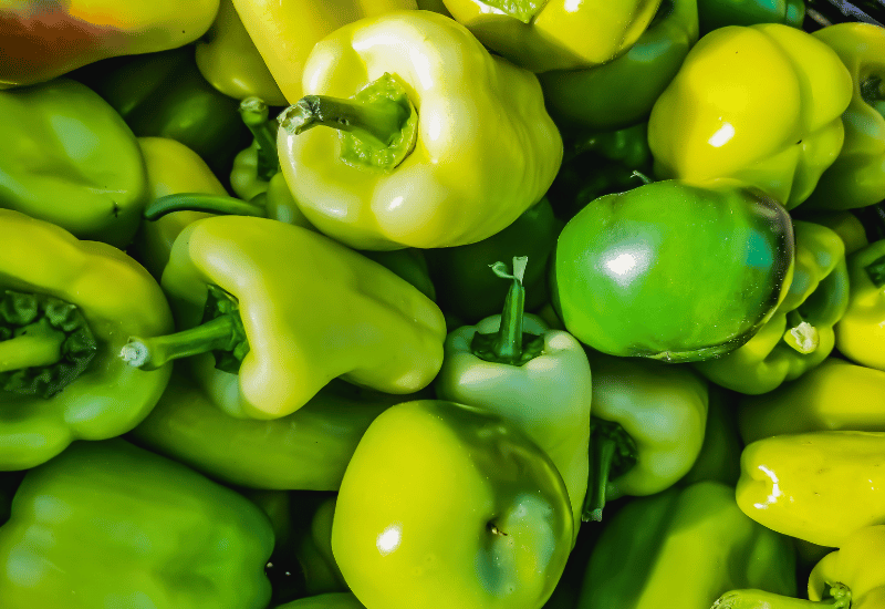 もう迷わない！ピーマンの切り方完全ガイド：苦味を抑え、美味しさを引き出す技