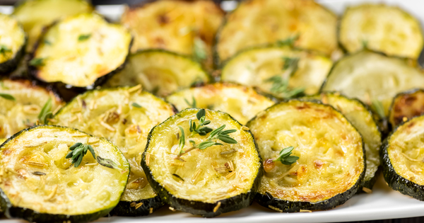 ズッキーニのカロリーと栄養：ダイエットに最適な理由と簡単レシピ