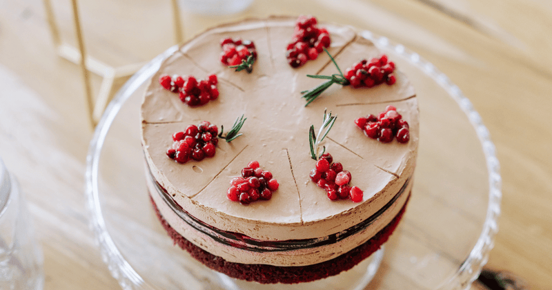 消費期限切れのケーキ、まだ食べられる？安全な判断と保存方法