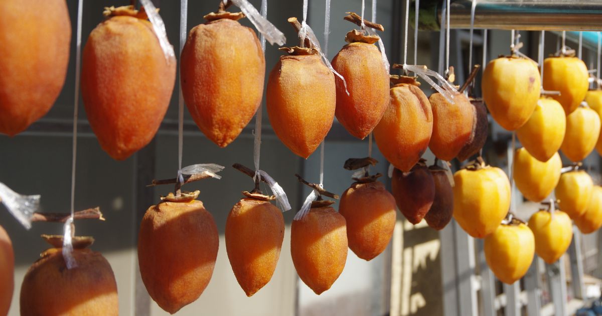 甘み凝縮！渋柿で作る絶品干し柿の作り方と秘訣