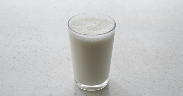 牛乳の賞味期限切れ、いつまで飲める？徹底解説！