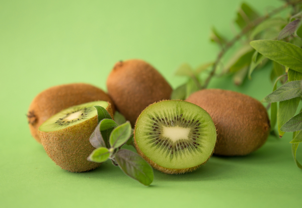 プランターで育てる果物：ベランダ菜園におすすめの種類と成功の秘訣