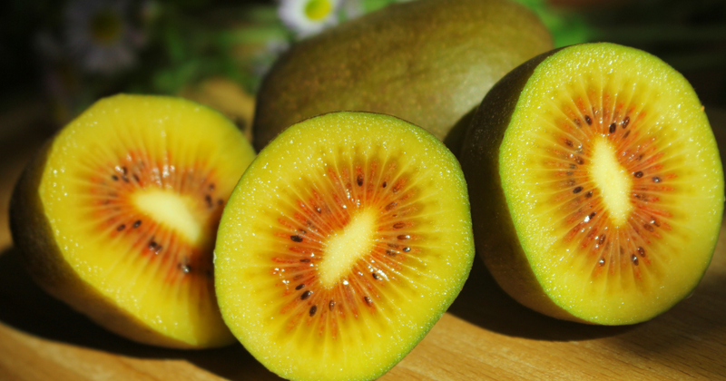 ピンクキウイ：甘酸っぱい魅惑の果実、その秘密と楽しみ方