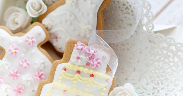 ウェディングを彩るアイシングクッキー：特別な日のための甘い贈り物