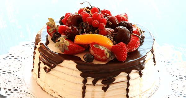 ケーキとフルーツの至福のマリアージュ：イチゴだけじゃない、最高の組み合わせを探求