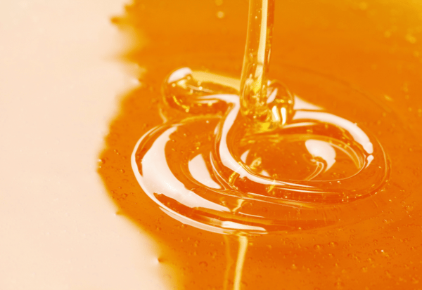 ハチミツの成分徹底解剖：知られざる恵みと驚きの活用法