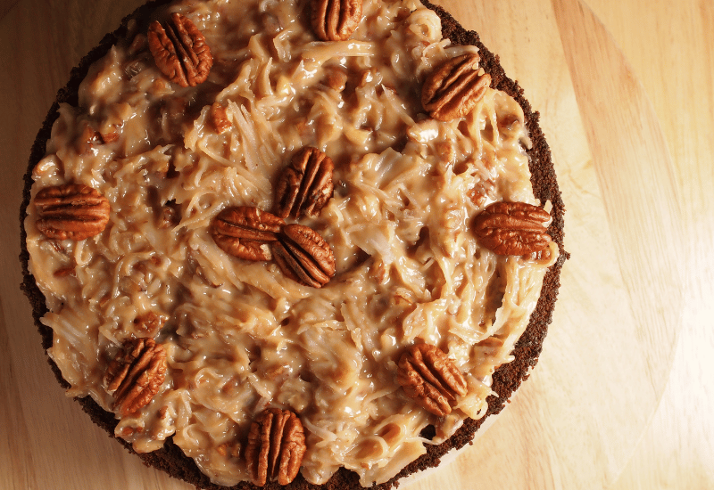 チョコレートケーキ　お菓子とは