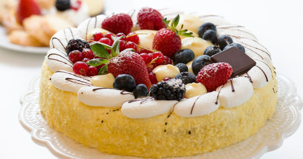 フルーツケーキデコレーション：一年中楽しめる、とっておきのアイデア集