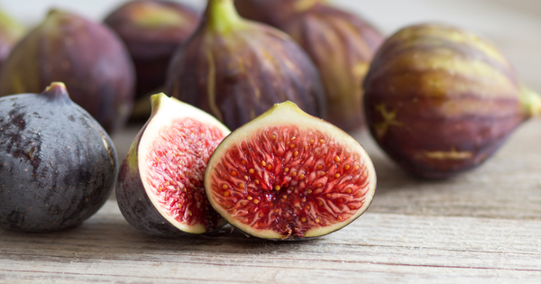 緑色のいちじくはいつ食べ頃？ 旬の味を逃さない、おいしさの見極め方