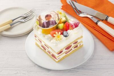 「大切な日を笑顔で彩るケーキ」がコンセプトの『レ・コロレ』写真ケーキを通販で購入可能