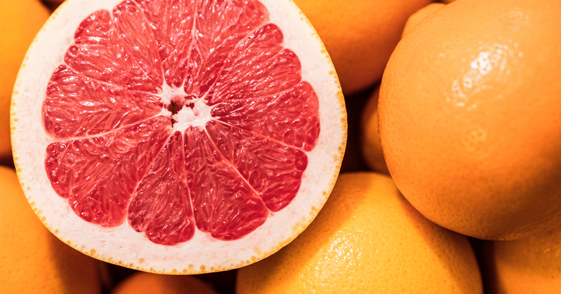 スタールビーグレープフルーツ：鮮烈な赤色と栄養価の秘密