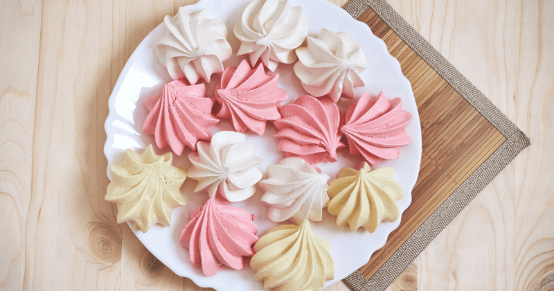 絞り袋なし！スプーンで簡単メレンゲクッキー：初心者でも失敗しない基本レシピ