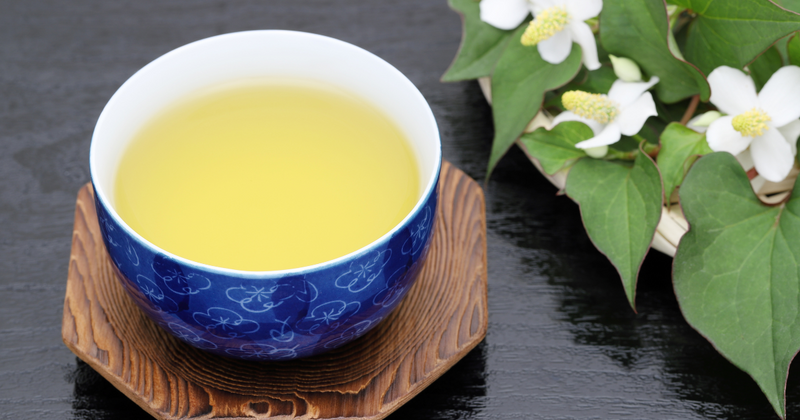 どくだみ茶で体臭対策：原因と対策、効果的な飲み方まで徹底解説