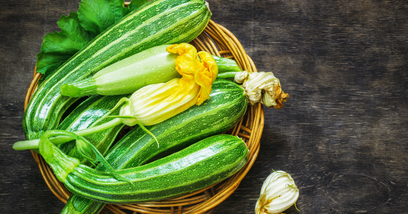 家庭菜園でズッキーニを育てる：完全栽培ガイド