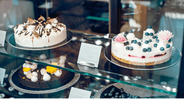 ケーキ店の開業ガイド：必要な投資、成功への秘訣、仕入れの方法まで詳細に解説 - スイーツモール