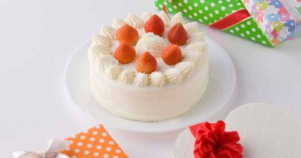 ホールケーキの魅力：特別な日を彩る、みんなで分け合える幸せ