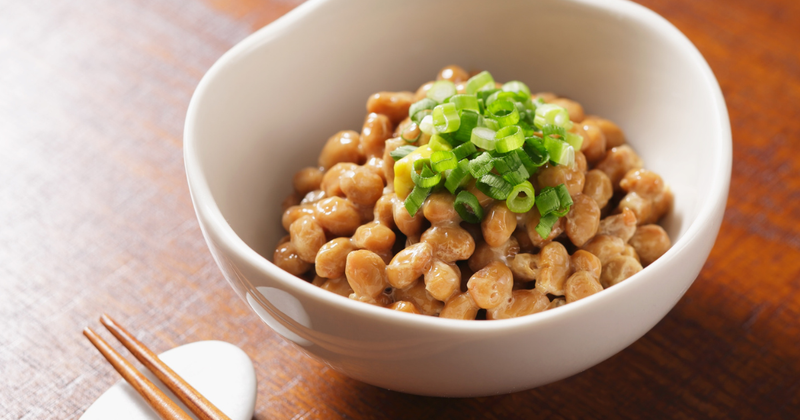 納豆は夜に食べると効果的？知られざる健康効果と最適な摂取タイミング