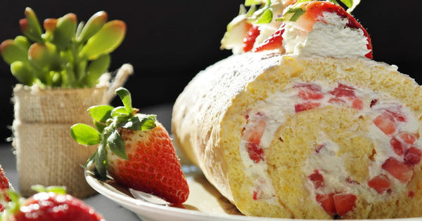いちごロールケーキを美しく巻く！失敗しない巻き方徹底ガイド