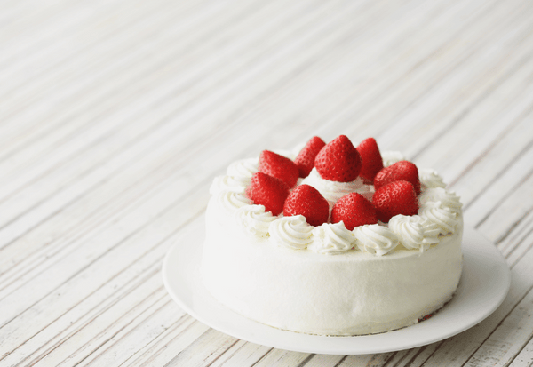 デコレーション ケーキ いちご 並べ方