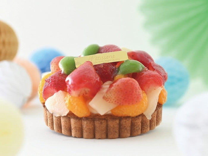 祝！誕生日】『ねこみにタルト』もお祝い♪鬼盛りフルーツタルト 4号