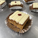 【冷凍】グルテンフリーのキャロットスパイスケーキ｜ケーキ｜コーヒーライブ